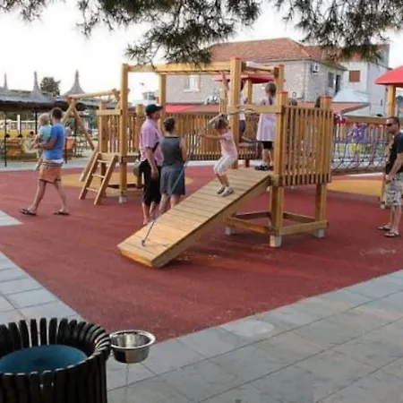 Anne Апартаменты Срима