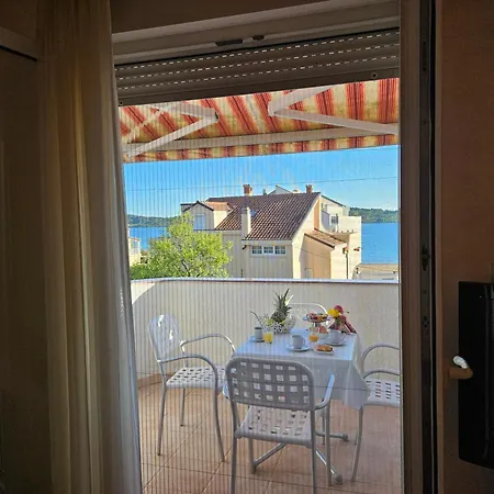 Anne Apartment Srima