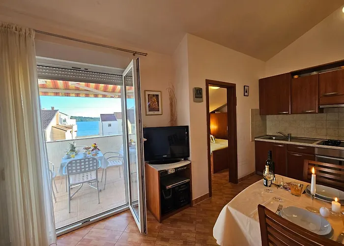 Apartament Anne Srima