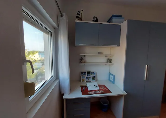 Anne Apartament Srima