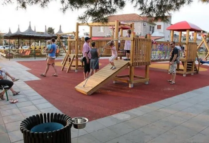 Anne 아파트 스리마